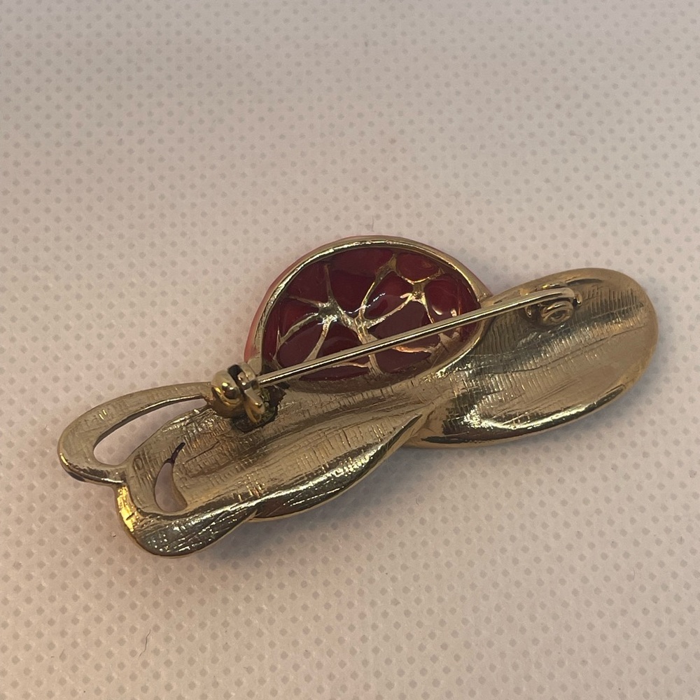 Red Hat Society Trio of Pins Fashion Jewelry - Picture 6 of 9